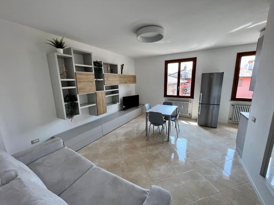 Beija Flor-Trilocale Piazza Garibaldi N18 Desenzano del Garda Exterior foto