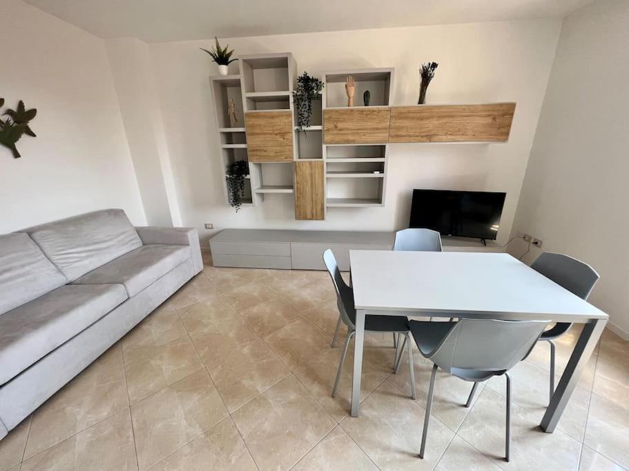 Beija Flor-Trilocale Piazza Garibaldi N18 Desenzano del Garda Exterior foto