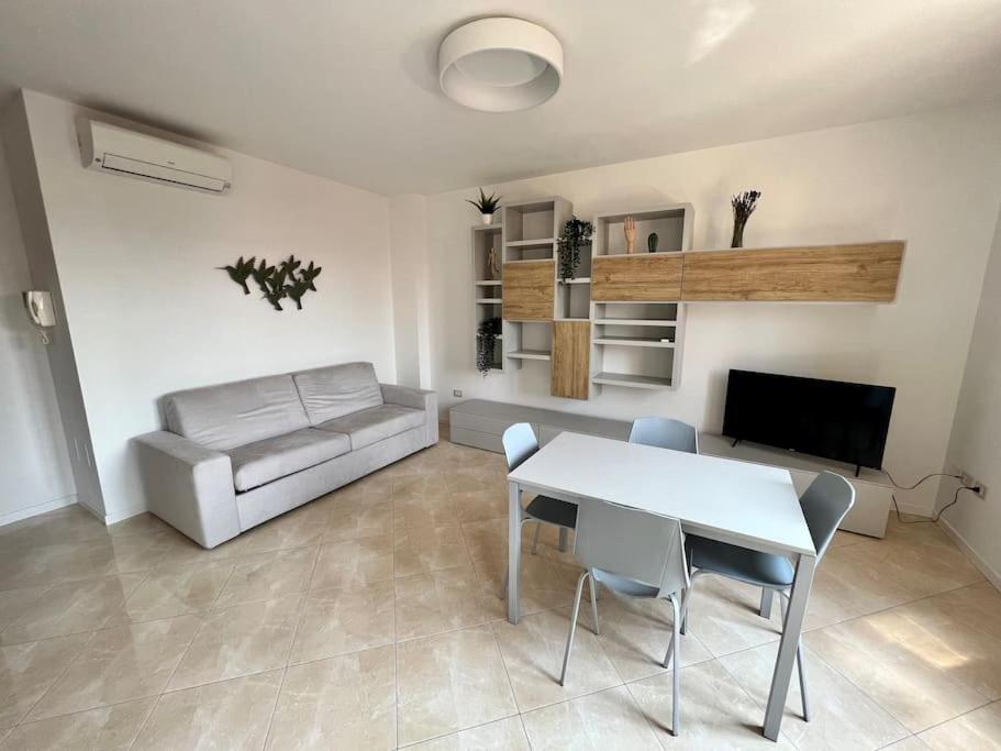 Beija Flor-Trilocale Piazza Garibaldi N18 Desenzano del Garda Exterior foto