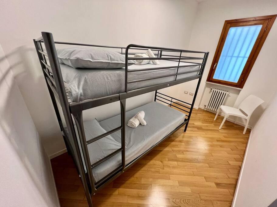 Beija Flor-Trilocale Piazza Garibaldi N18 Desenzano del Garda Exterior foto